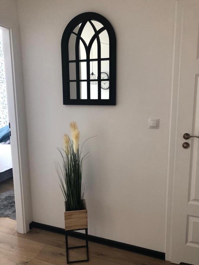 Apartment Pileckiego Airport Modlin 24 H *