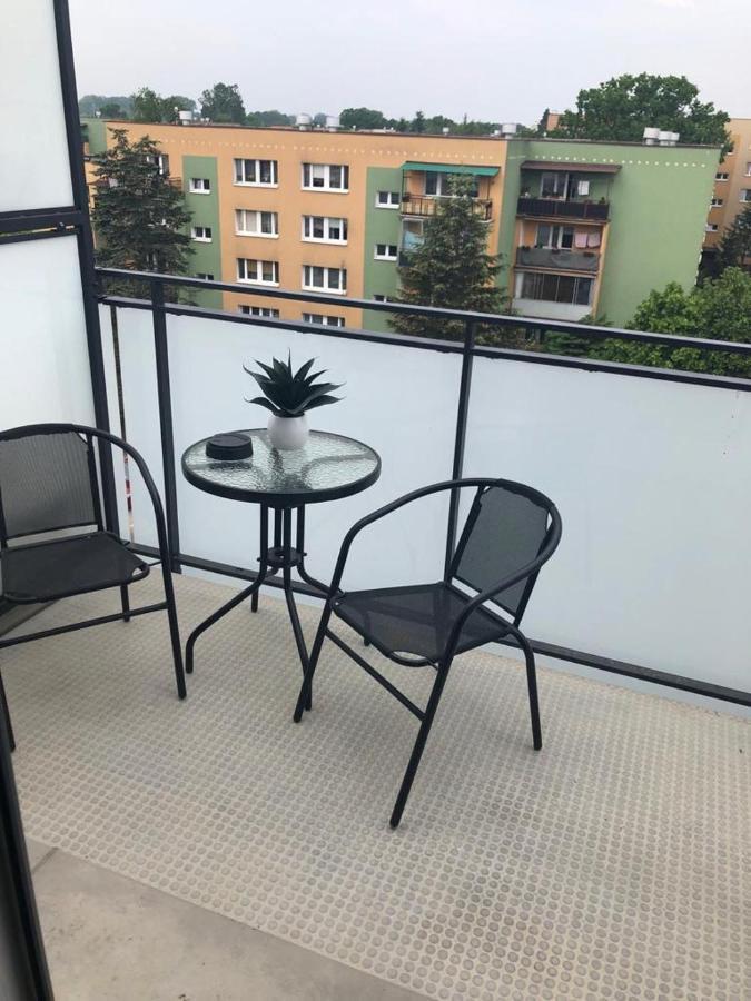 Apartment Pileckiego Airport Modlin 24 H *